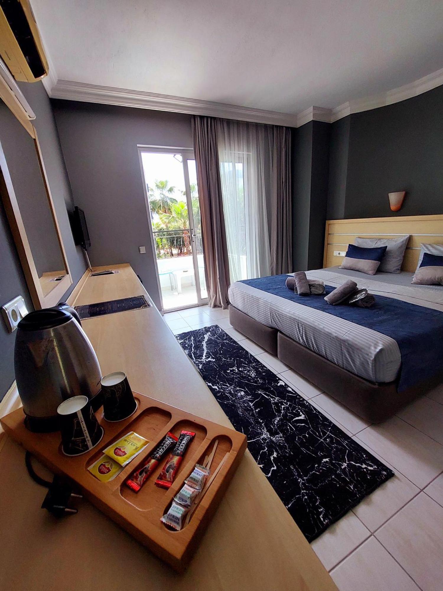 Summer Rose Hotel