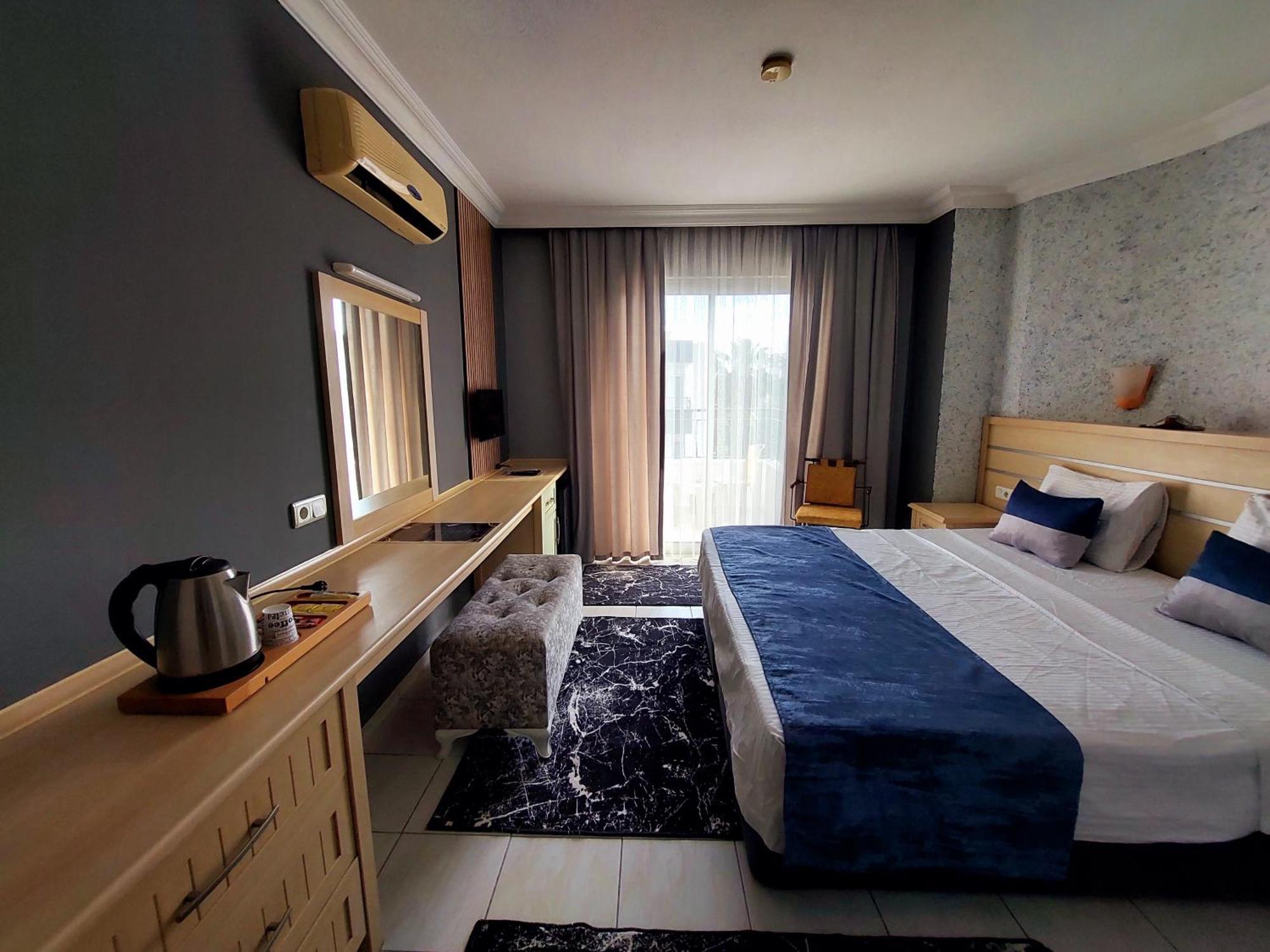 Hotel Summer Rose 3*